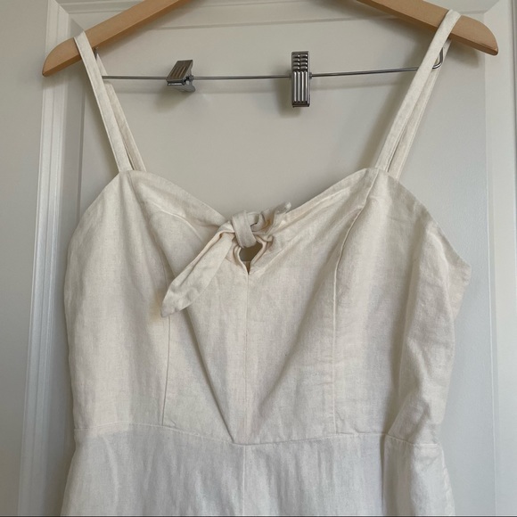 Old Navy Tie-Front Linen-Blend Cami Jumpsuit in off-white color Size M - Picture 3 of 8